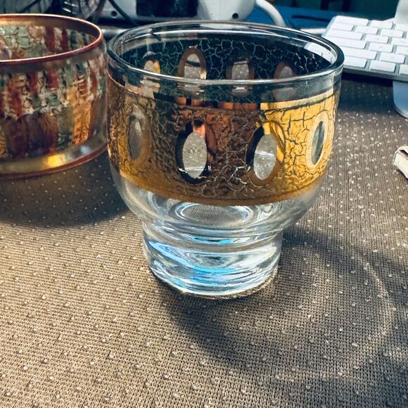 Culver Pisa Gold Cocktail Pitcher Set - Picture 5 of 8